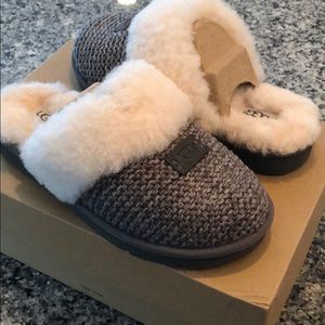 Ugg grey knit slippers